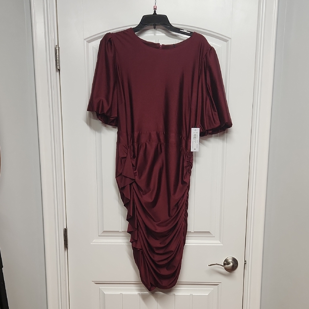 Chic Wine Ruched Midi Dress